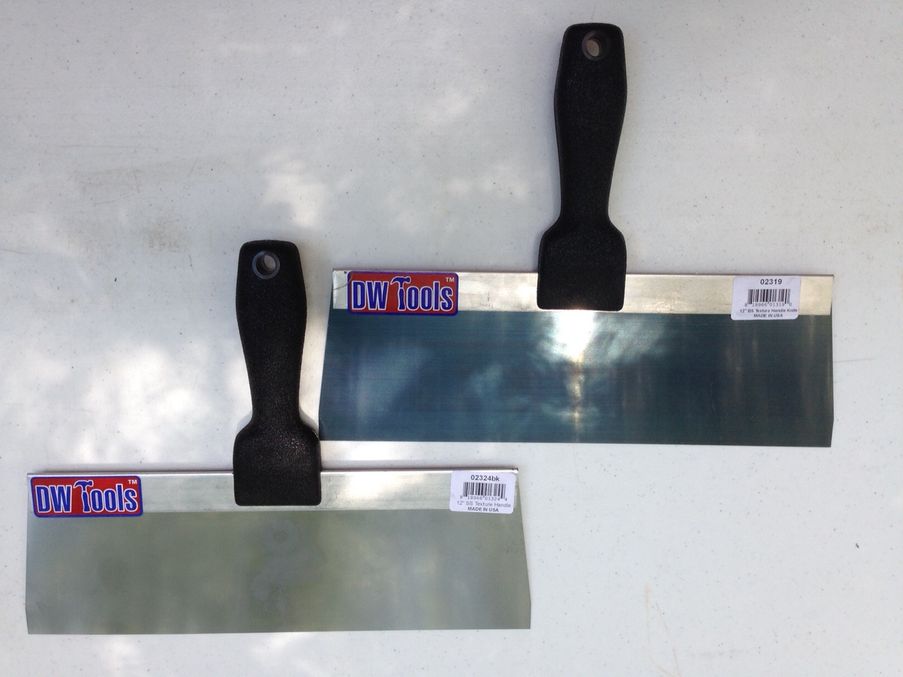 12” BLUE STEEL TEXTURE HANDLE TAPING KNIVES 02319